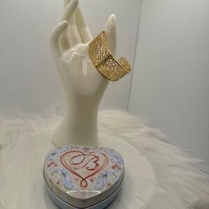 New Brighton Fiji Sparkle Cuff Sea Shore Crystal Bangle Bracelet in Gold-Tone